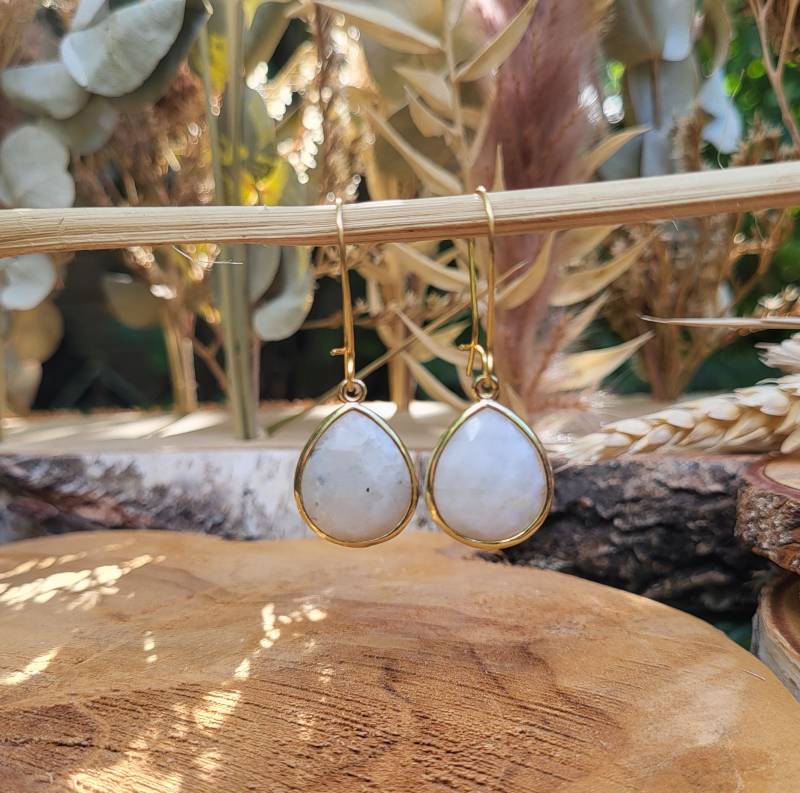 Ohrhänger Mondstein Ohrringe Gold Tropfen Edelstein von LacooniSchmuck