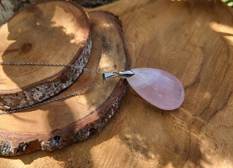 Rosenquarz Tropfen Kette Silber Edelstein von LacooniSchmuck