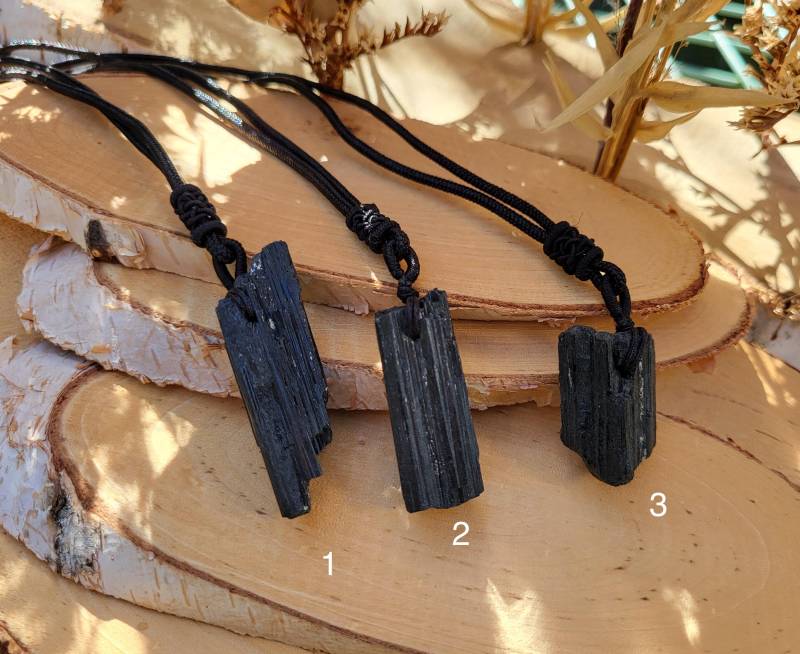 Turmalin Kette Schörl Roh Edelsteinkette Band Schwarz Kristallkette Edelsteinschmuck von LacooniSchmuck