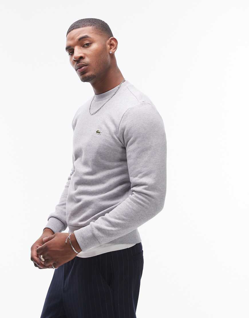 Lacoste - Essentials - Sweatshirt in Grau mit Logo Lacoste - Essentials - Sweatshirt in Grau mit Logo von Lacoste