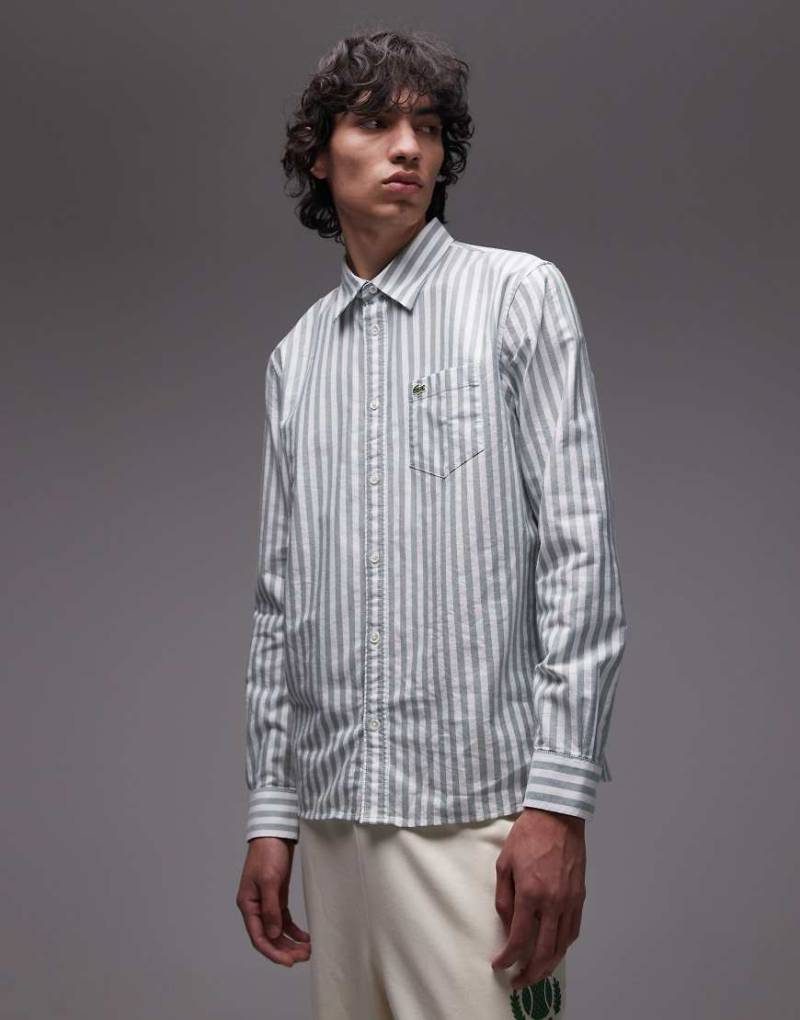 Lacoste - Gestreiftes Hemd in Grün und Weiß von Lacoste