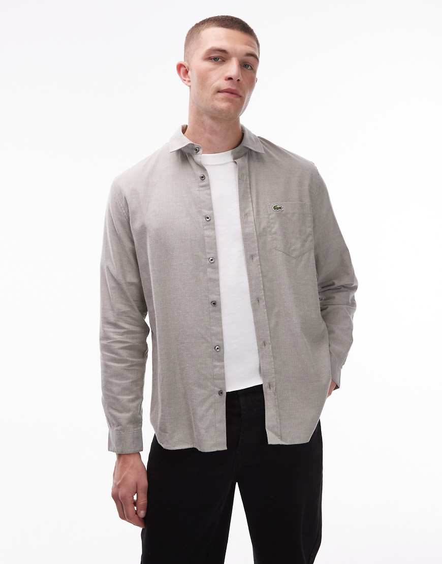 Lacoste - Hemd in Olivgrün und Weiß mit Brusttasche von Lacoste