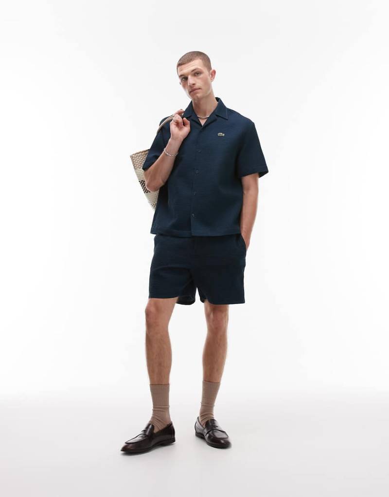 Lacoste - Shorts in Marineblau mit Waffelstruktur, Kombiteil von Lacoste