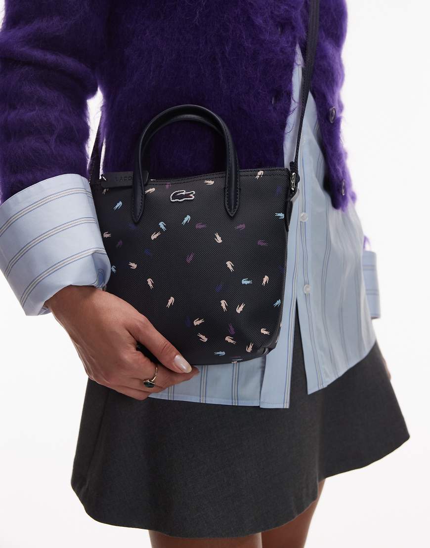 Lacoste - Umhängetasche in Marineblau mit kleinen Krokodil-Logoprints-Schwarz von Lacoste
