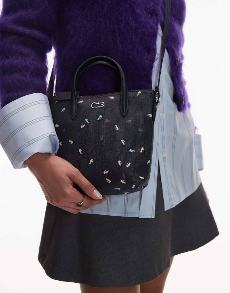 Lacoste - Umhängetasche in Marineblau mit kleinen Krokodil-Logoprints-Schwarz von Lacoste