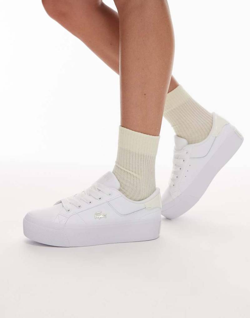 Lacoste - Ziane - Sneaker in Weiß/Rosa mit flacher Plateausohle von Lacoste