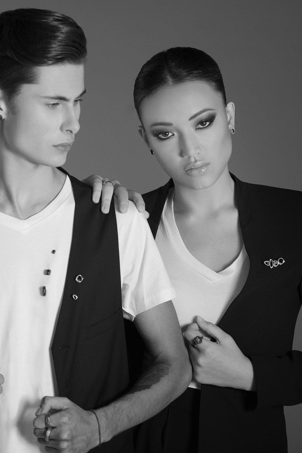 Kleine Silber Broschen Set Schwarz Oxidierte Kleine Einzigartige Brosche Für Männer Und Frauen Natur-stein Anstecknadel von LacunaJewelry