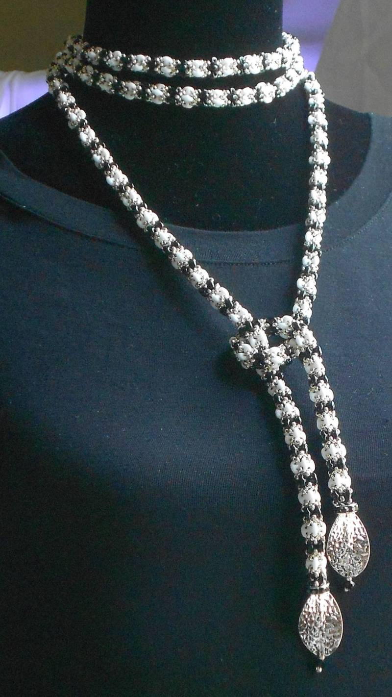 Black & White Samen-Seil-Collier-Set, Samen Lasso; Offene Perlen Collier-Set Black & White Samen-Seil-Collier-Set, Samen Lasso; Offene Perlen Collier-Set von LadiDiJewelry