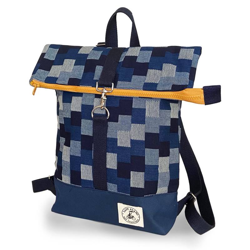 Jeans Patchwork Mini Fold Over Rucksack Mit Wasserabweisendem Futter. Handgefertigt in San Francisco Usa. Waschbar von LadyAlamo