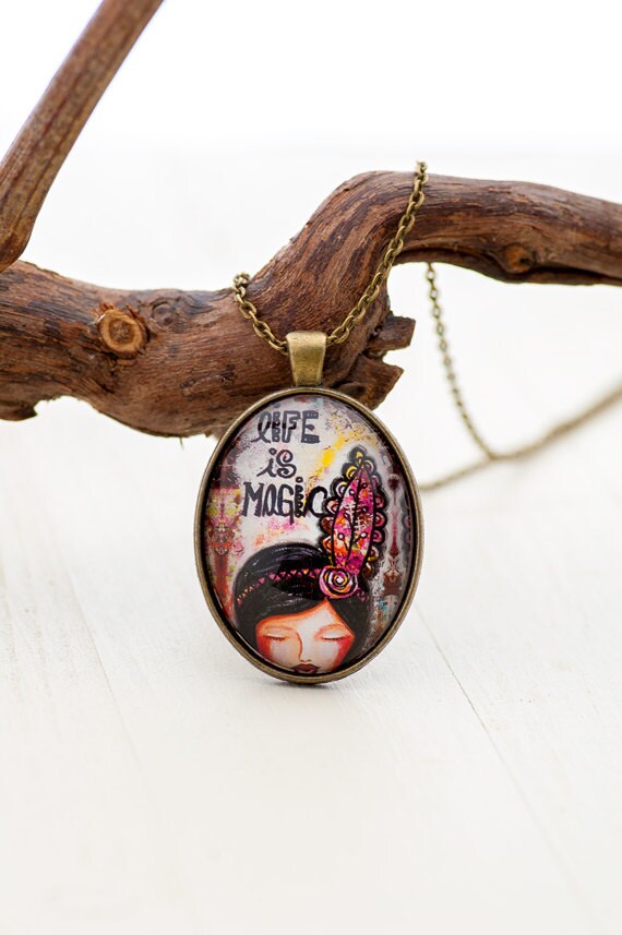 Life Is Magic Inspirational Jewelry - Anhänger Halskette Mixed Media Art Free Spirit Whimsical Zitat Schmuck von LadyArtTalk