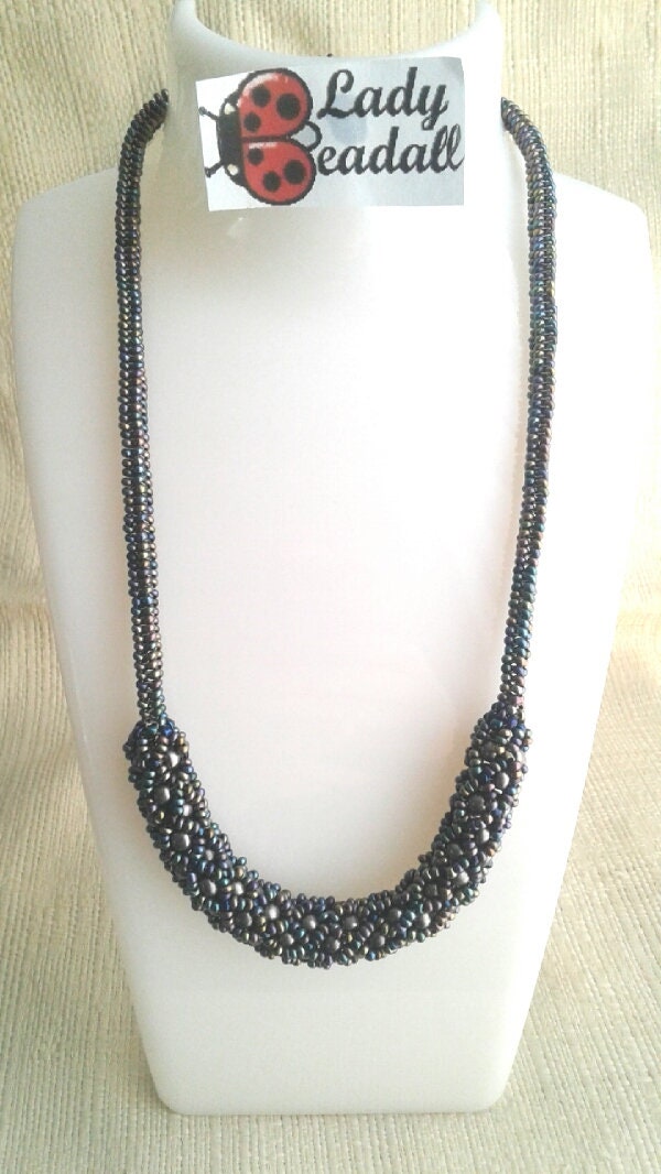 Tennet Halskette, Regenbogen-Grau Tennet Halskette, Regenbogen-Grau von LadyBeadall