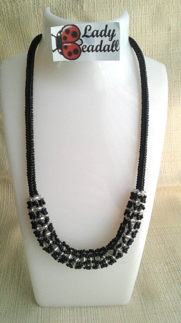 Tennet Halskette, Schwarz Spark Tennet Halskette, Schwarz Spark von LadyBeadall