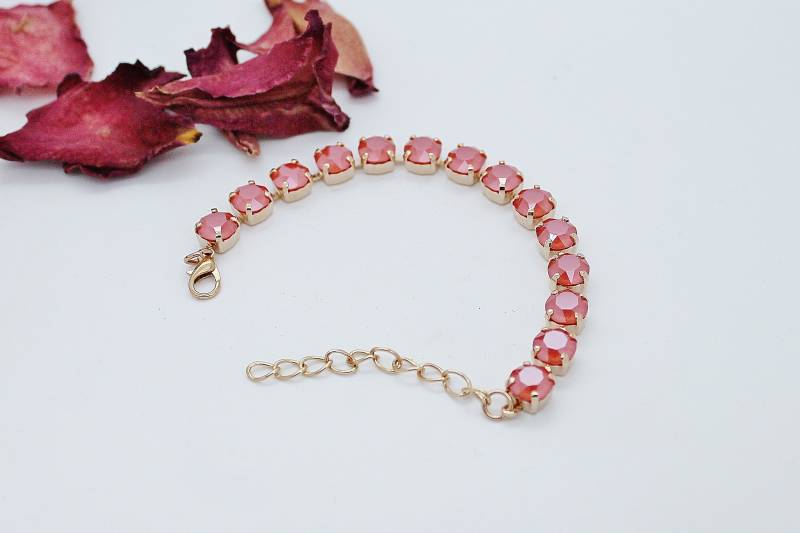 Rose Gold Tennis Armband Mit Light Coral Swarovski Crystal Elements von LadyCJewellery