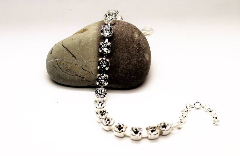 Tennis Armband Mit 6 Mm Klaren Kristallen Aus Swarovski Crystal Elements. Armschmuck Von Lady C von LadyCJewellery