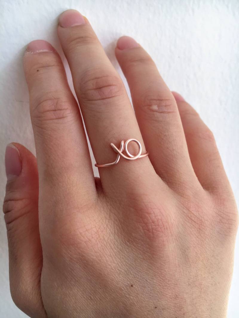 Xo Ring - 14K Gold /Rose Gold-Gefüllt /sterling Silber Draht -Umarmungen Und Küsse Liebe Xoxo -Paare /Freundin Geschenk -Einstellbar Weihnachten von LadyDiJewelry