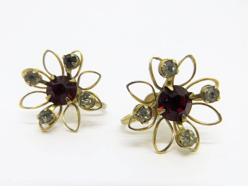 Vintage Rubin Strass Signiert Anschrauben Ohrringe Designer Gepunzt Genietet 1940Er Jahre von LadyKsVintageFinds