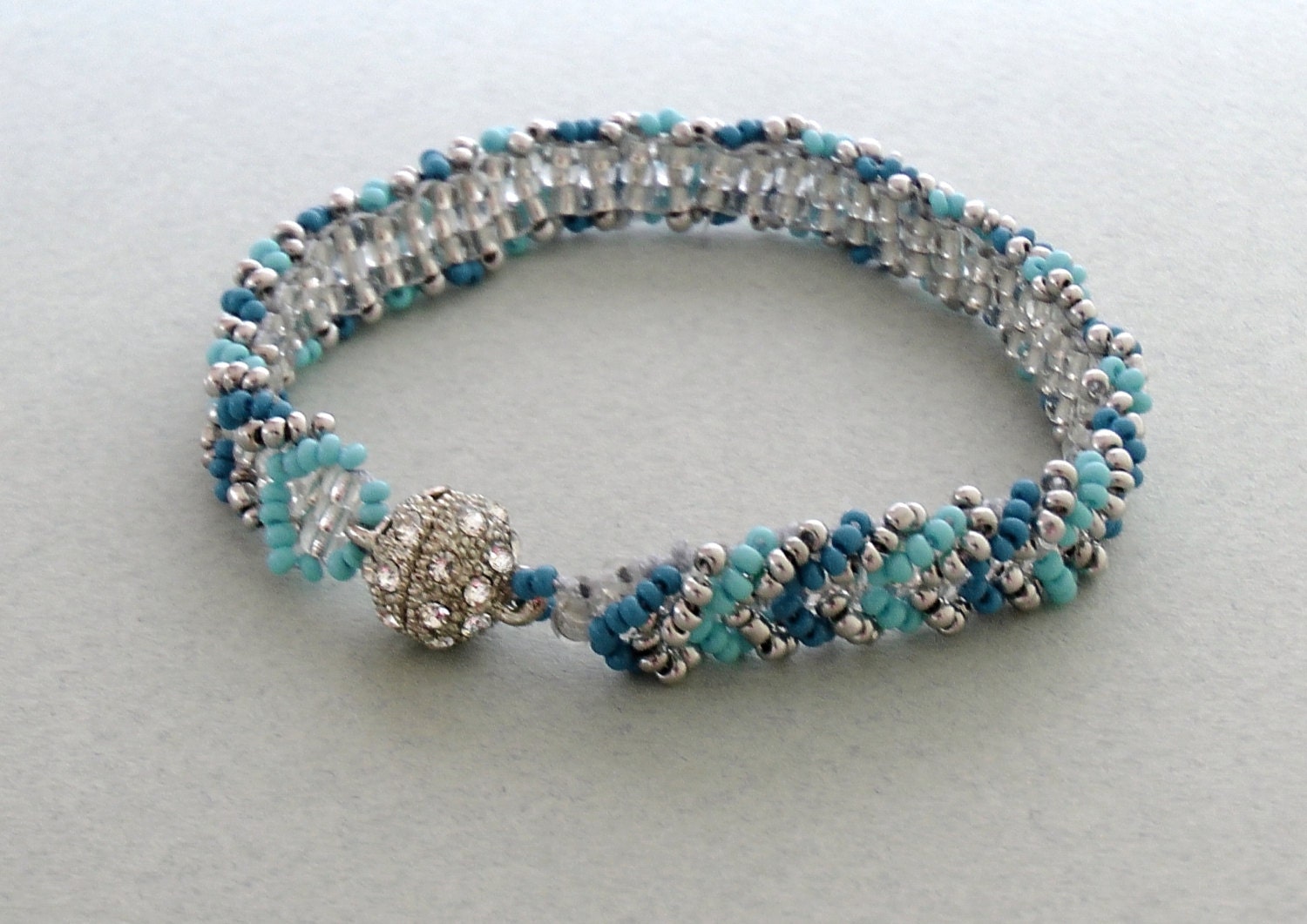 Blaue Armband, Perlen Rocailles Armband von LadyLiJewellery