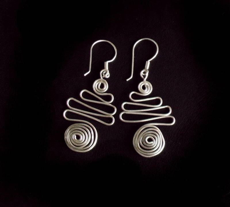 sterling Silber Weihnachtsbaum Draht Ohrringe Handgemachter Schmuck sterling Silber Weihnachtsbaum Draht Ohrringe Handgemachter Schmuck von LadyLiJewellery