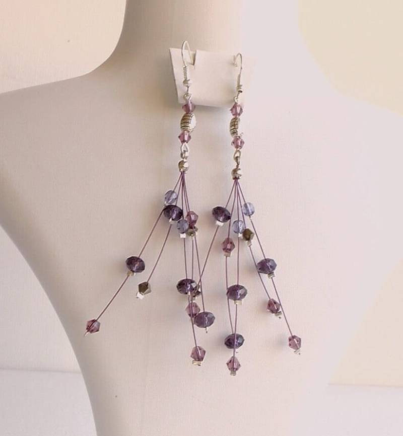Lila Kristall Perlen Ohrringe Versilberte Haken Lila Kristall Perlen Ohrringe Versilberte Haken von LadyLiJewellery