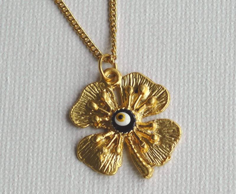 Vergoldete Kette Mit Glücksbringer-Anhänger von LadyLiJewellery