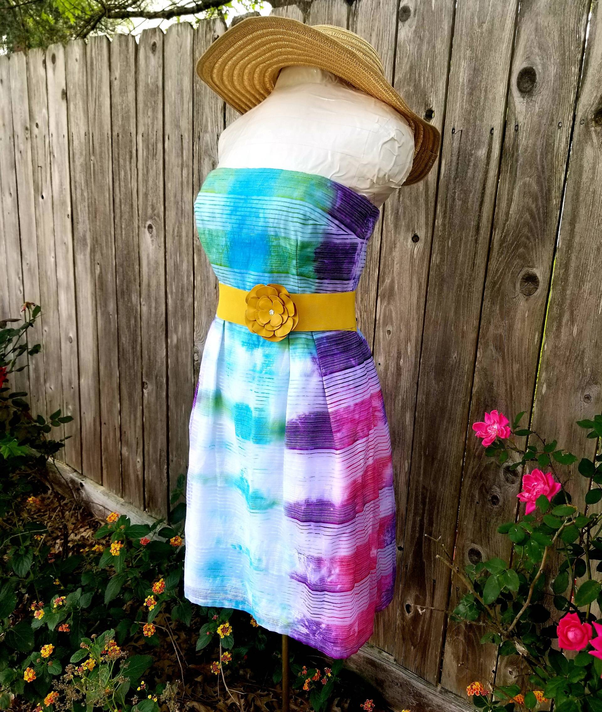 Krawattengefärbtes Sommerkleid | Kleid Mit Taschen Sommermode Sommer Formelle Hippie Chic Größe 8 Upcycled Mode von LadyLoneStarArt