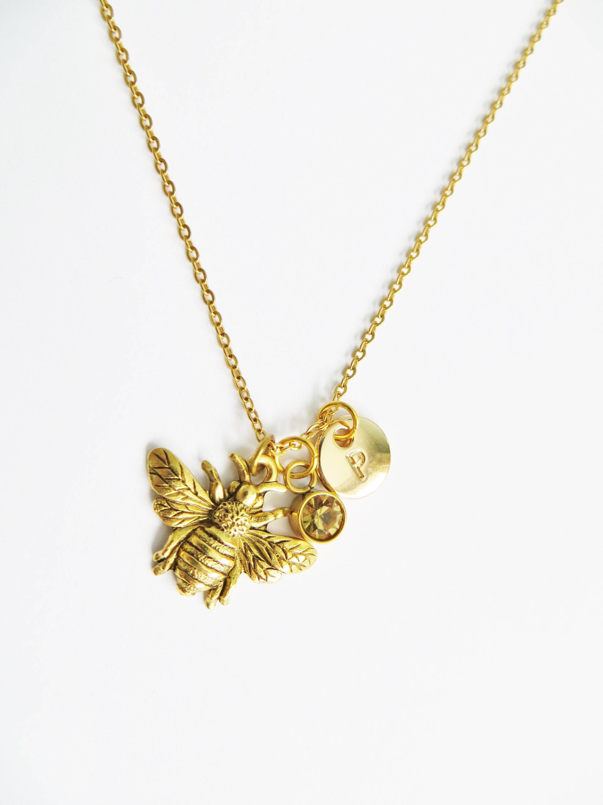 Biene Halskette, Geburtsstein, Bumble Bee Charme, Gold Anhänger, Insekten Schmuck, Gärtner Geschenk, Neueste Mode, Goldkette, Natur Biene Halskette, Geburtsstein, Bumble Bee Charme, Gold Anhänger, Insekten Schmuck, Gärtner Geschenk, Neueste Mode, Goldkette, Natur von LadyMangoJewellery