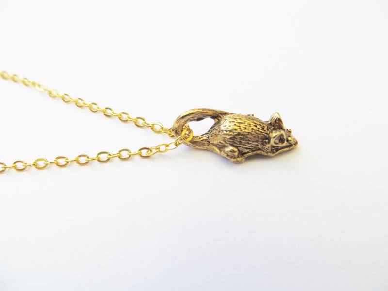 Maus Halskette, Nagetier Charme, Türmaus Anhänger, Ernte Schmuck, Mäuse, Waldmode, Goldkette, Natur, Wald von LadyMangoJewellery