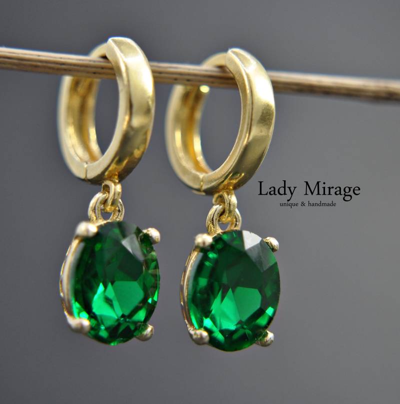 925Er Vergoldetes Silber - Huggie Creolen Hoop Ohrringe Gold Smaragd Ohrhänger Zirkonia Grün Hängeohrringe Geschenk Für Sie von LadyMirageDesign