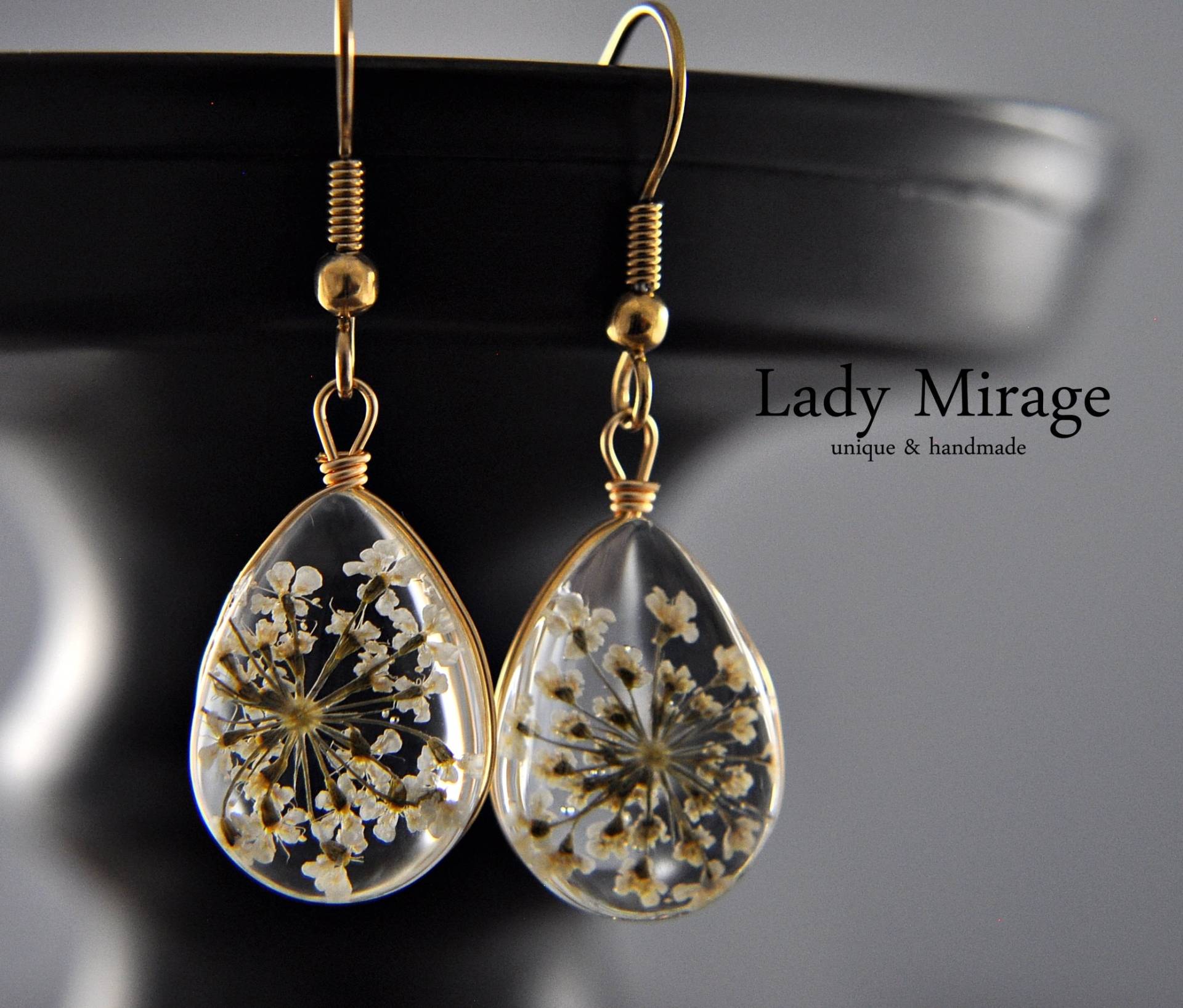 Earrings - Pressed Flowers in Teardrop Glass 14K Gold Plated Dainty Jewelry For Her Unique Gifts Mom, Sister Christmas & Birthday von LadyMirageDesign