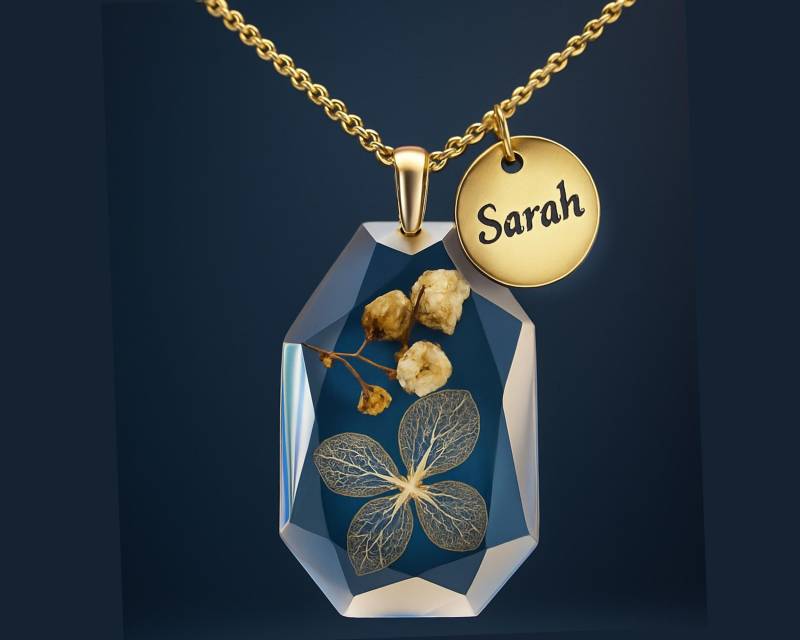 Gepresste Blumen Anhänger Kette - Personalisierte Schmuckgeschenke Namenskette Halskette Gravur Gold Brautjungfer Geschenk Hochzeit Gepresste Blumen Anhänger Kette - Personalisierte Schmuckgeschenke Namenskette Halskette Gravur Gold Brautjungfer Geschenk Hochzeit von LadyMirageDesign