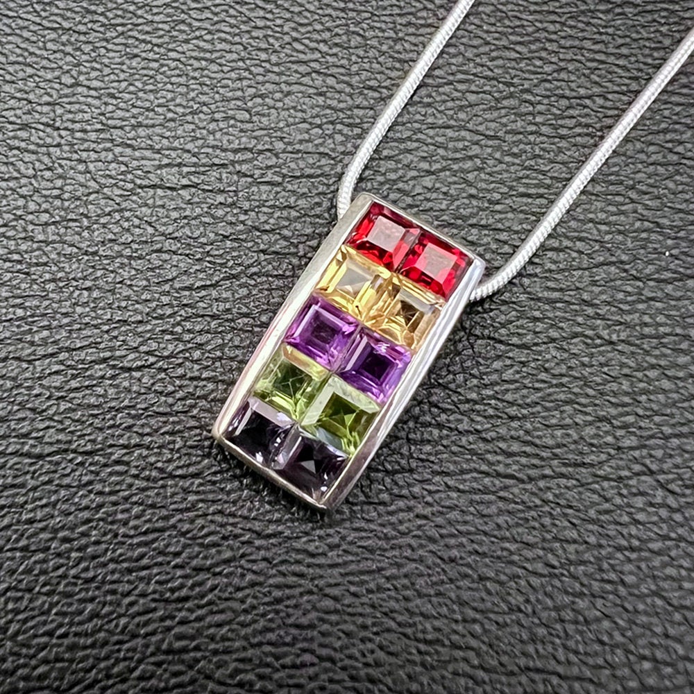 Multi-Edelstein Bogen Gebogen Rechteck Sterling Silber Anhänger Granat Citrin Amethyst Peridot Iolith Multi-Color Princess Cut Edelsteine von LadyMoonfyre