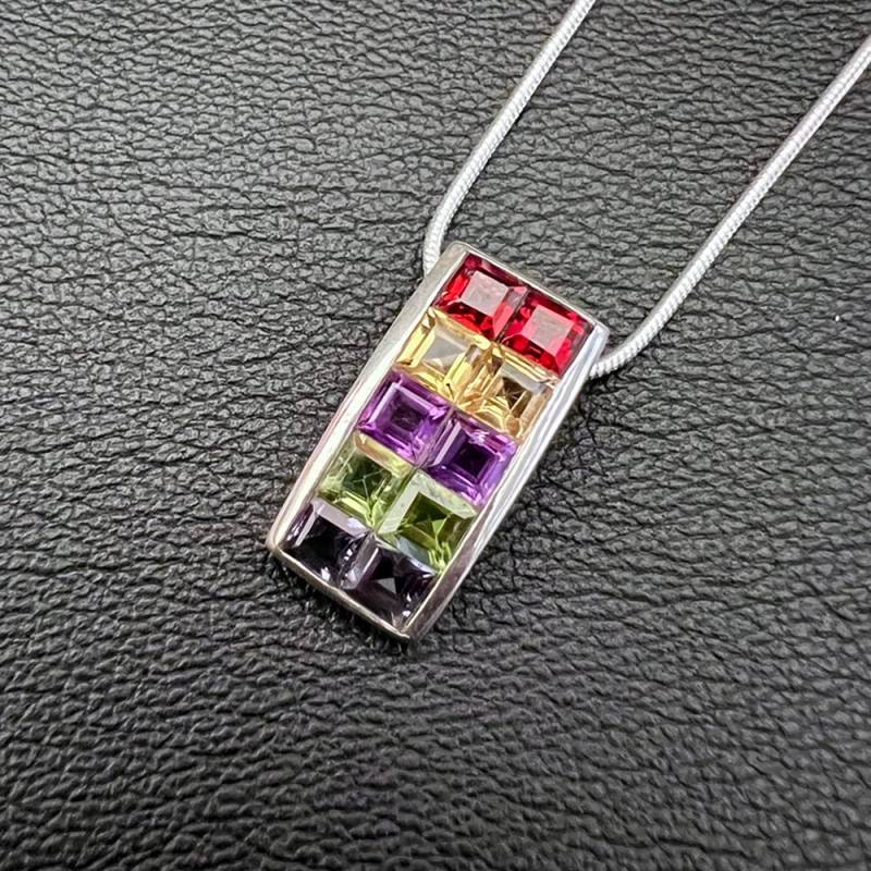Multi-Edelstein Bogen Gebogen Rechteck Sterling Silber Anhänger Granat Citrin Amethyst Peridot Iolith Multi-Color Princess Cut Edelsteine von LadyMoonfyre
