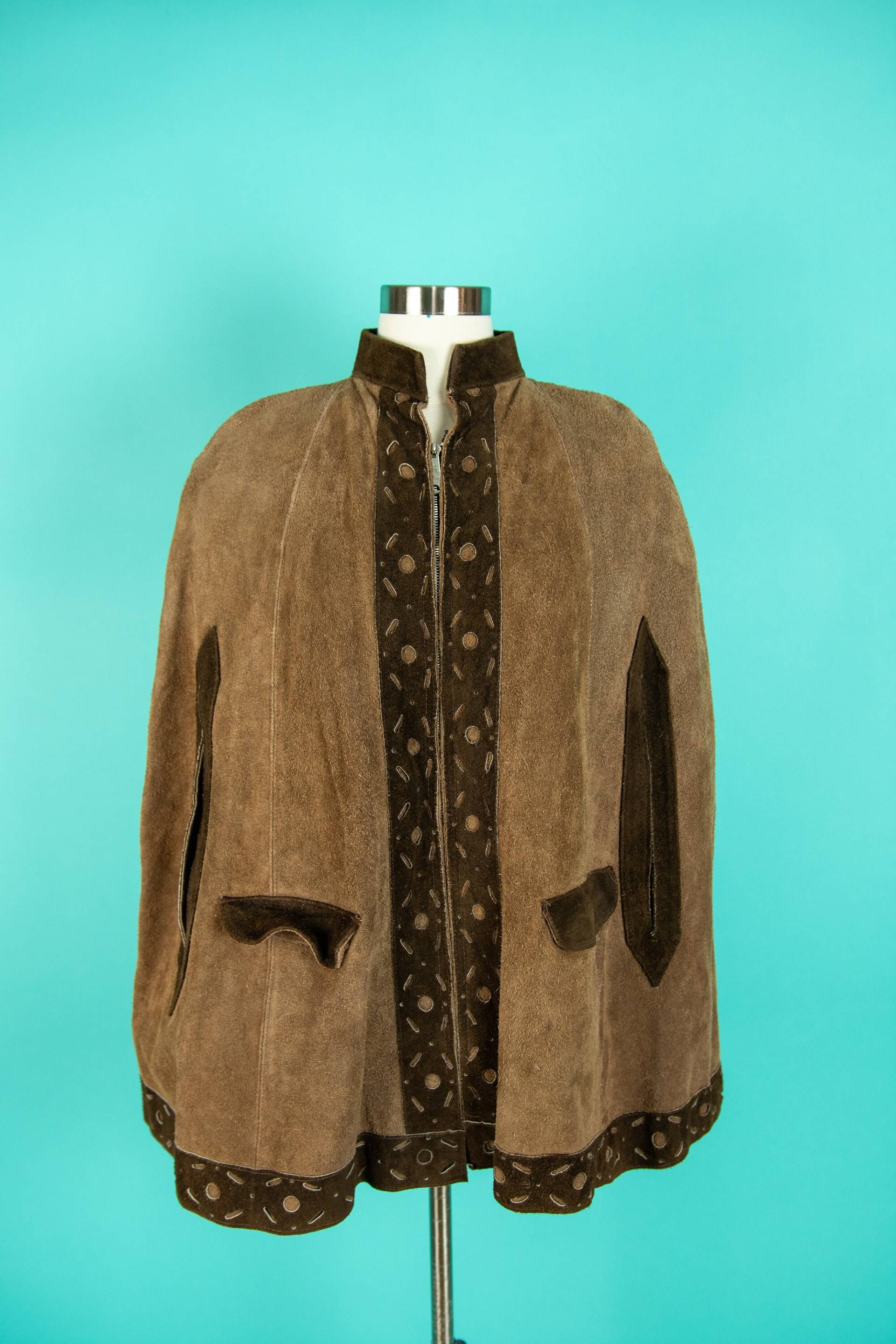 Vintage 1960Er Jahre Cape Schal, Braun von LadyRockwellsVintage