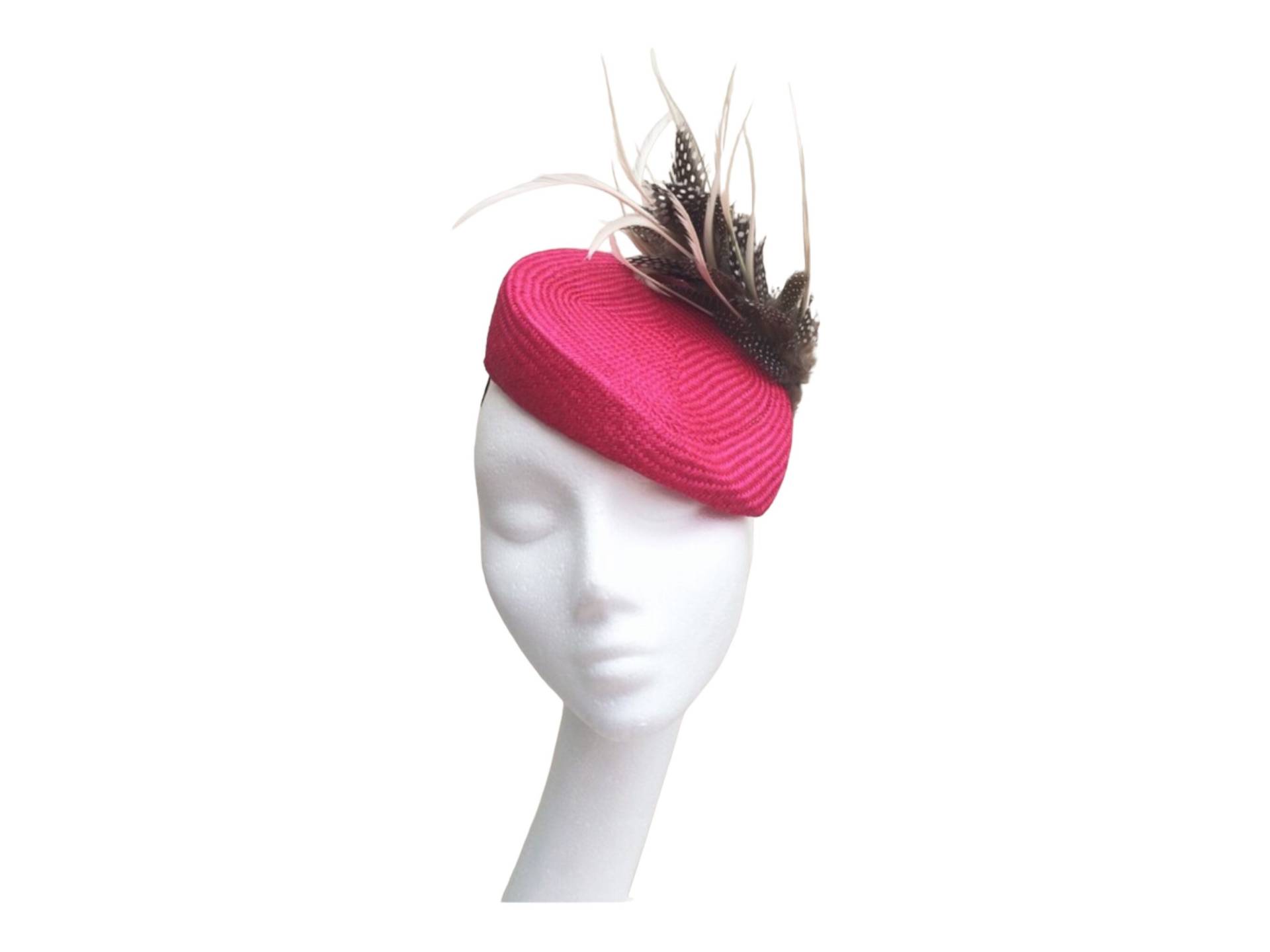 Fuchsia Rosa Percher Hut/Headpiece Für Rennen, Hochzeiten, Gold Cups, Taufe. Ascot, Goodwood, Epsom Derby, Polo Cup Fuchsia Rosa Percher Hut/Headpiece Für Rennen, Hochzeiten, Gold Cups, Taufe. Ascot, Goodwood, Epsom Derby, Polo Cup von LadySharma