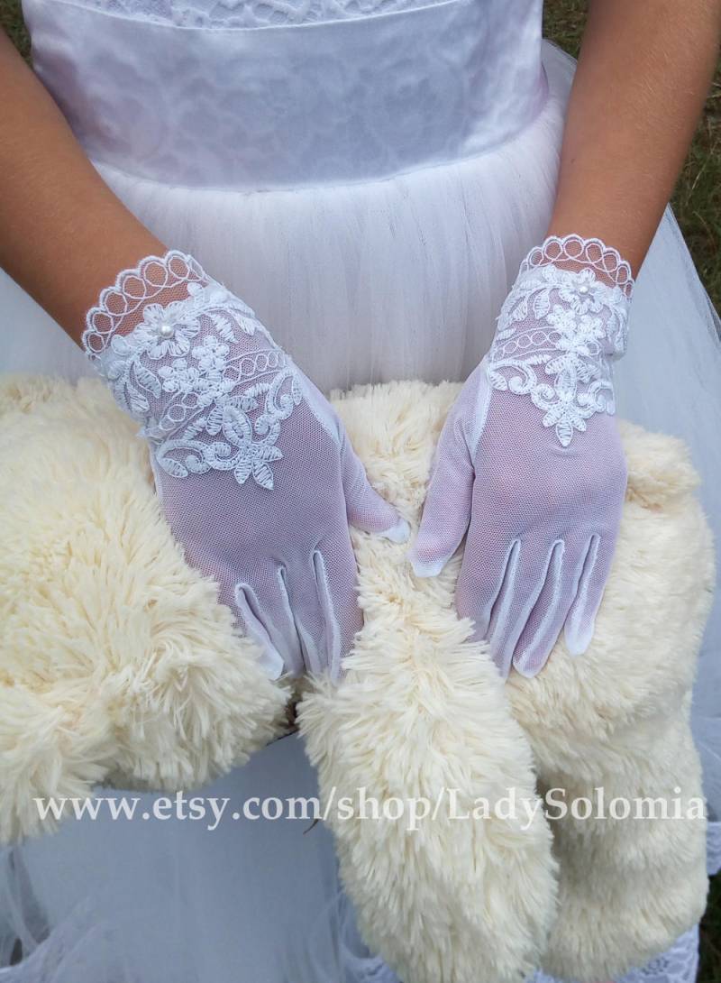 Weiße Partyhandschuhe, Weiße Kommunionhandschuhe, Brautjungferhandschuhe, Osterhandschuhe, Blumenmädchenhandschuhe, Mädchenhandschuhe, Handschuhe von LadySolomia