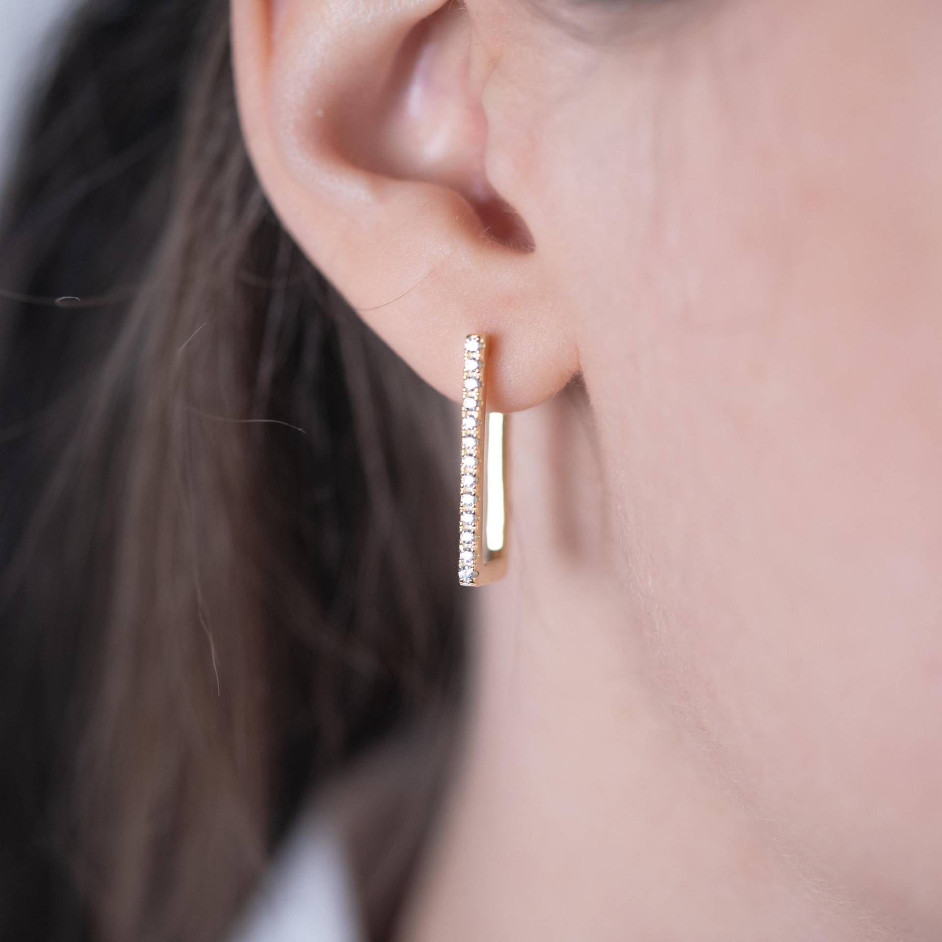 Rechteckige Zirkonia Creolen Silber Gelbvergoldet, 25 Mm Lang Rechteckige Zirkonia Creolen Silber Gelbvergoldet, 25 Mm Lang von LadyTaty
