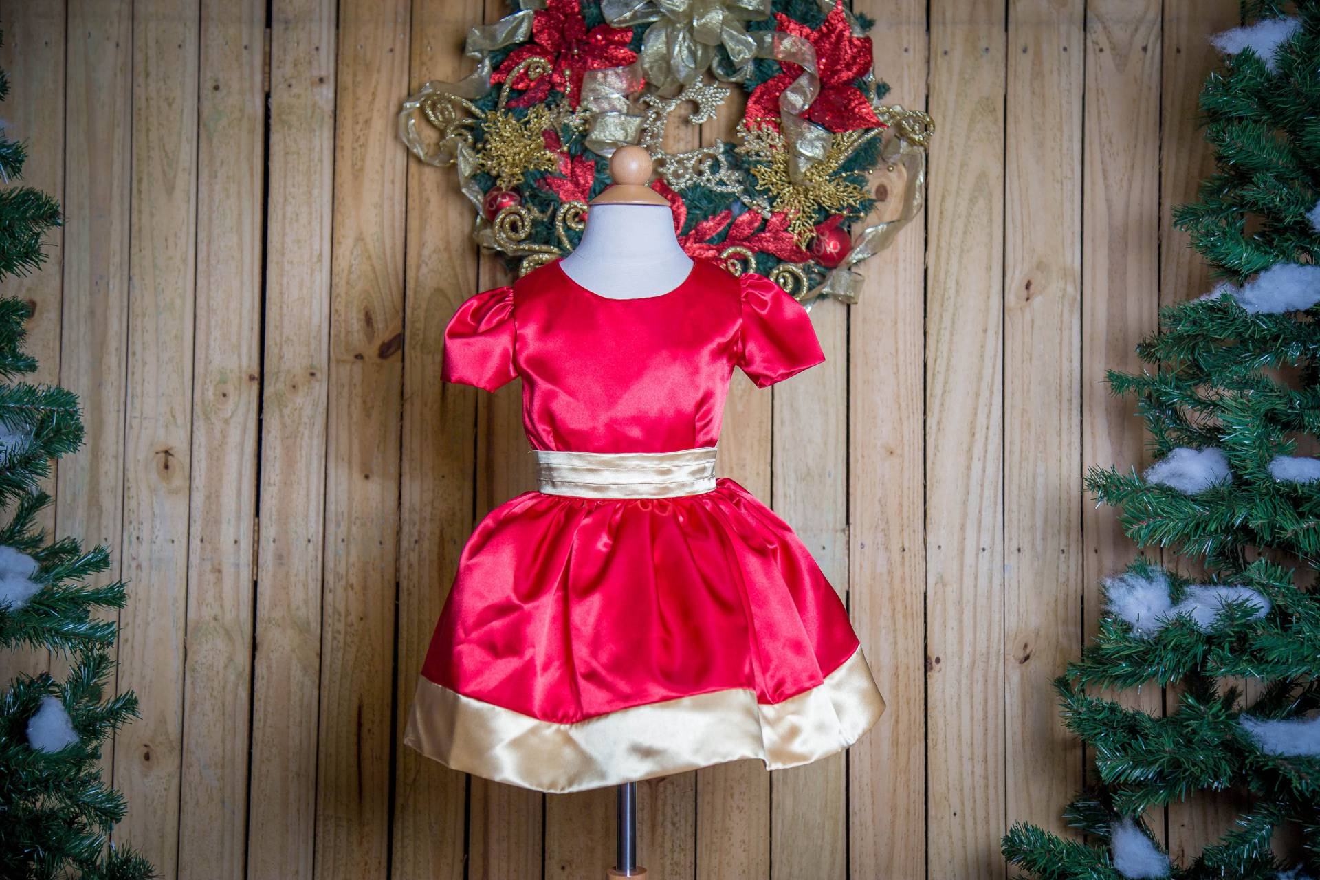 Rot Und Gold Weihnachtskleid Rot Und Gold Weihnachtskleid von LadybugBoutiqueInc