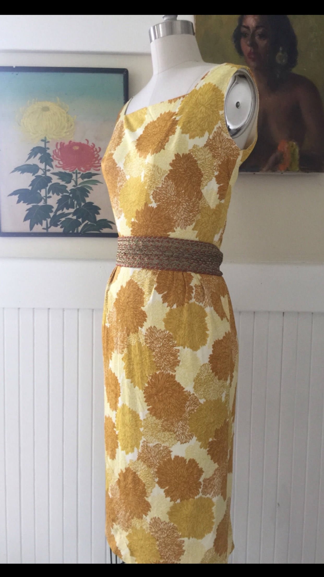 Vintage Pin Up 50Er 60Er Jahre Bedrucktes Blumen Gelbes Wackelkleid Gr. 50-60 Vintage Pin Up 50Er 60Er Jahre Bedrucktes Blumen Gelbes Wackelkleid Gr. 50-60 von Ladybutterscotch