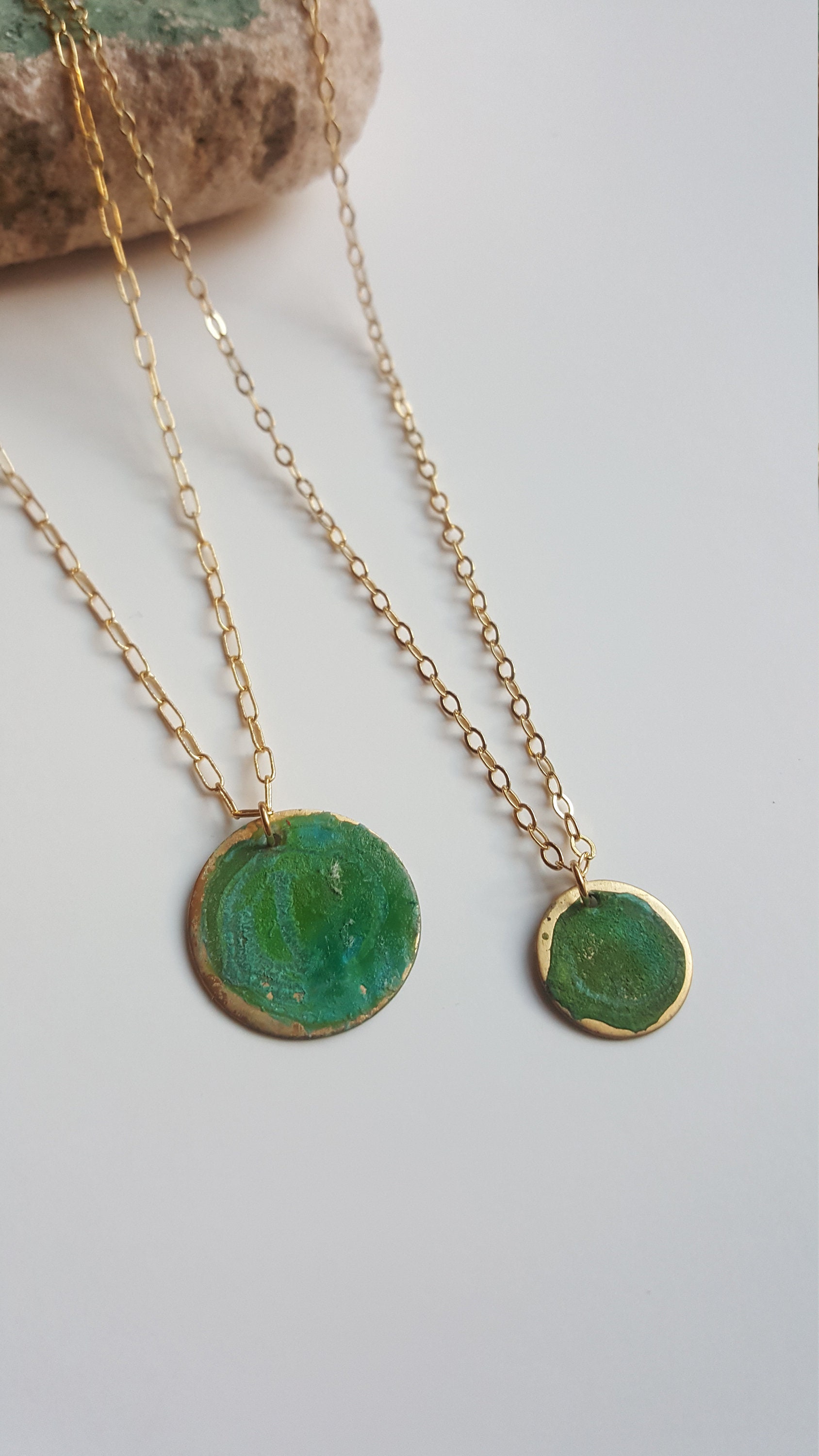 Vollmond Halskette - 1 Teilig Small Oder Medium Patina Kollektion Vollmond Halskette - 1 Teilig Small Oder Medium Patina Kollektion von LadyfineCo