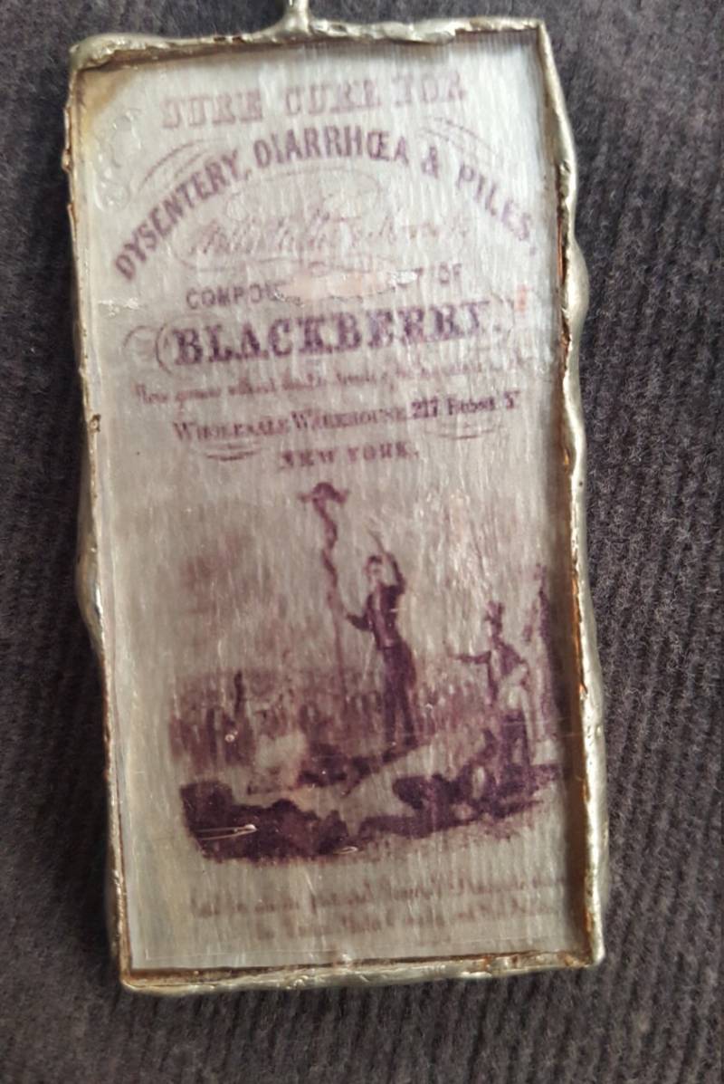 Doppelseitige Quack Medizin Ad Halskette Doppelseitige Quack Medizin Ad Halskette von LadyofShallot1833