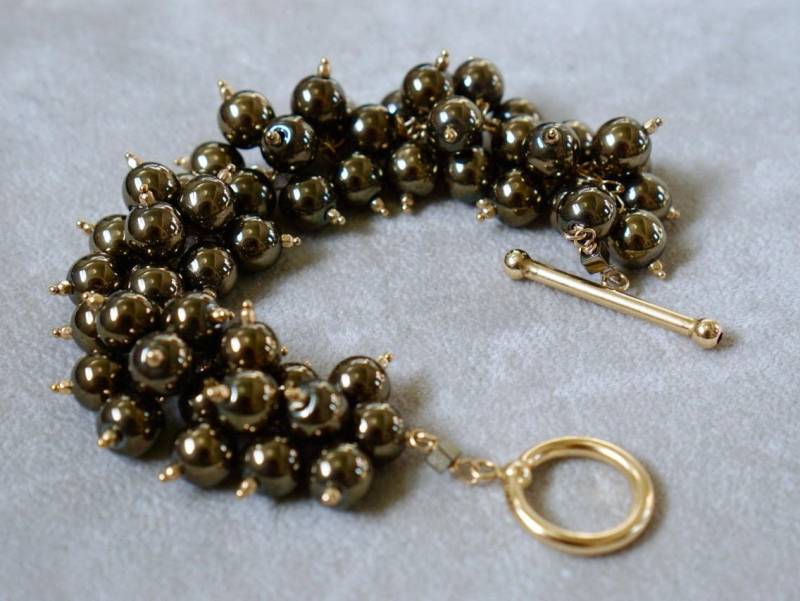 Schnee Beeren - Natürliche Pyrit + Gold Filled Verschluss Bereit Zu Versenden von LadyoftheCamellia