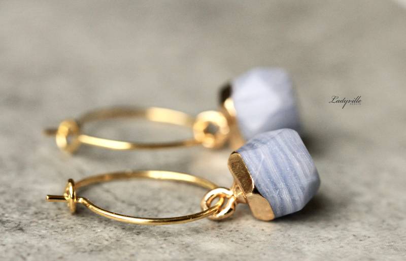 Creole Jade Ohrringe Echt Vergoldet in Tollen Blautönen Als Außergewöhnliches Geschenk Für Die Frau Unterschiedlichen Größen von Ladyville