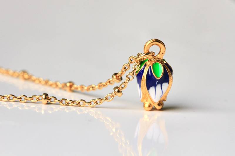 Kette Charm Lotusblüte Blütenknospe Emaille Als Zartes Geschenk Für Sie Frauen Und Mädchen Eine Niedliche Halskette Anhänger Mit von Ladyville