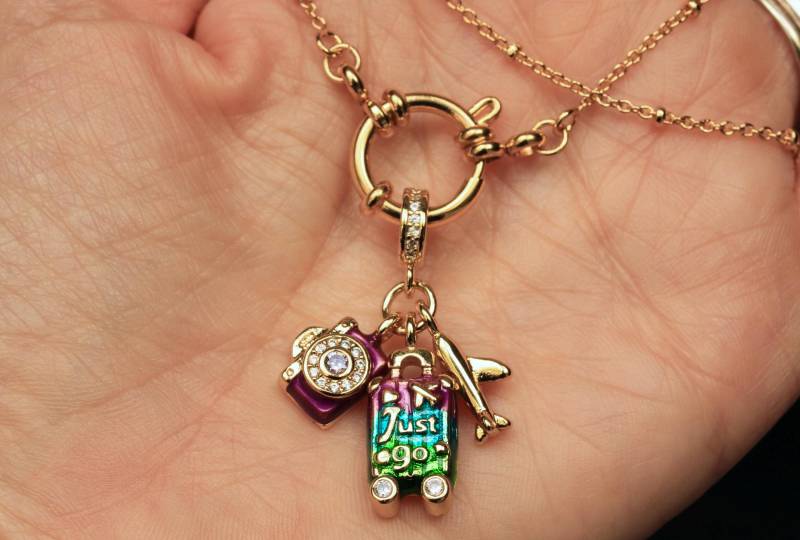 Kette Sommer Charm Halskette Perfektes Geschenk Zur Weltreise Reise Urlaub Auslandsjahr Gapyear Für Sie Mit Emaillierten Multicharm von Ladyville