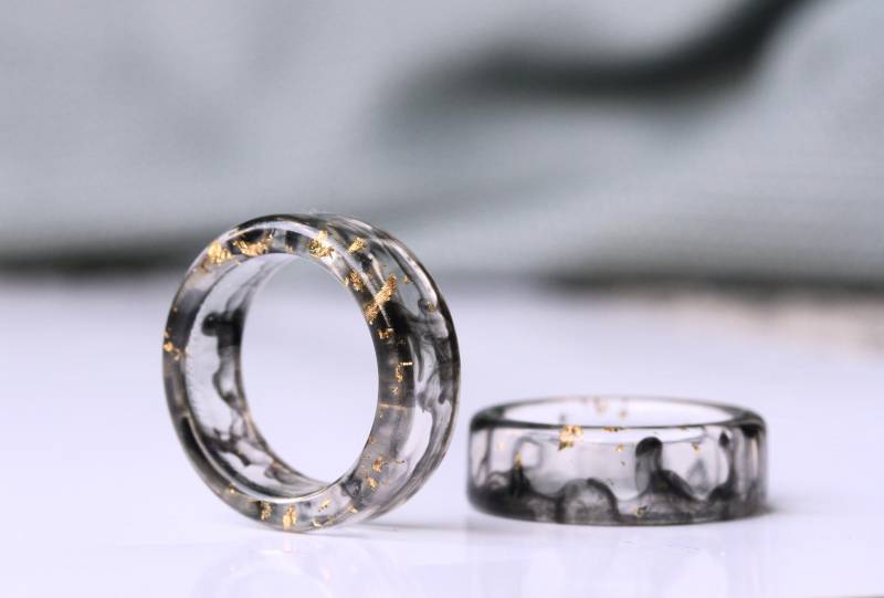 Resin Ring Blattgold Mystik Kunststoff Handgemachtes Geschenk Für Sie Chunky Fingerring Y2K Style Schmuck in Gießharz von Ladyville