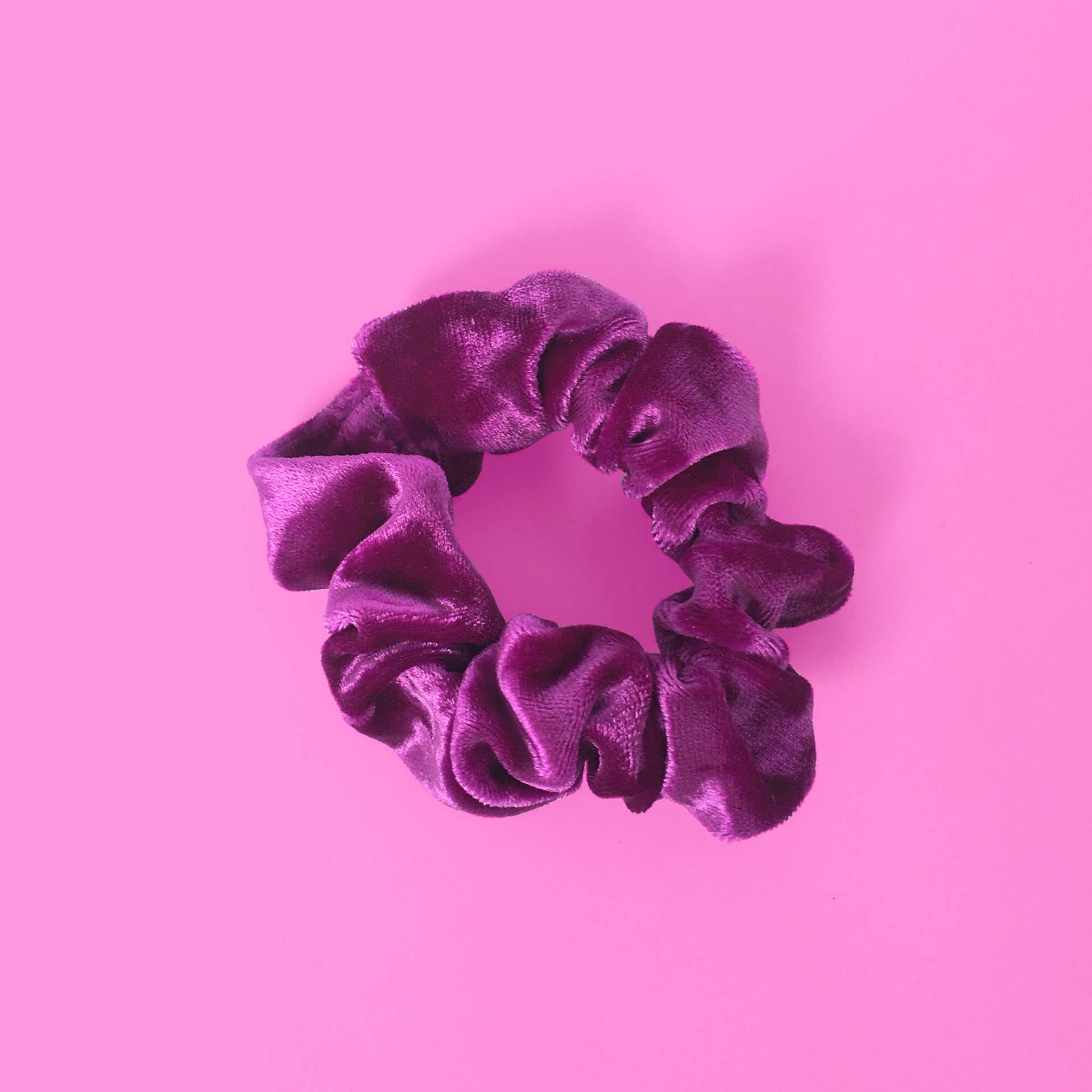 Magenta Samt Haar Scrunchie Handmade von LadywaveCo