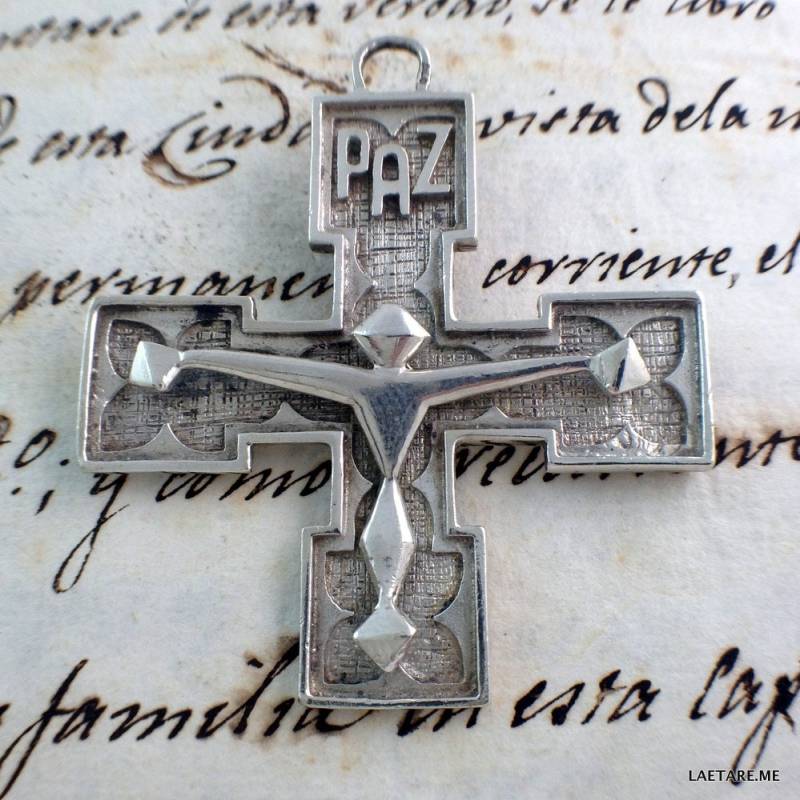 Handgeschnitztes Vintage Kruzifix - Massives Silber Religiös Katholisch Spanien Handgeschnitztes Vintage Kruzifix - Massives Silber Religiös Katholisch Spanien von LaetareRejoice