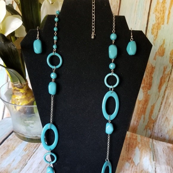 Blauer Stein Abstrakt Schmuck Set Blauer Stein Abstrakt Schmuck Set von LagniappeJunk