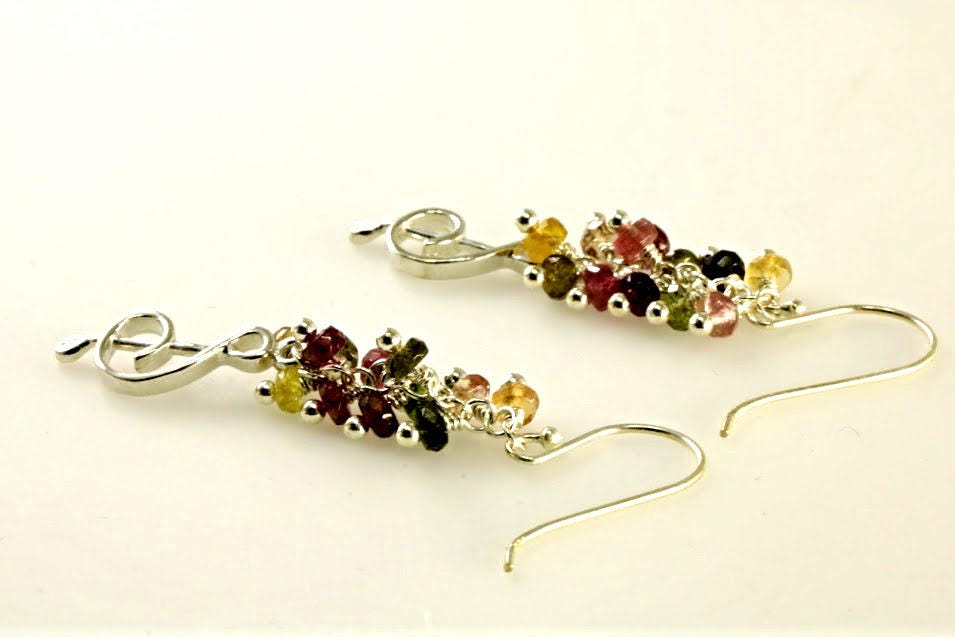 sterling Silber Musik Note Charme, Bunte Quarz Cluster Ohrringe, Regenbogen Ohrringe sterling Silber Musik Note Charme, Bunte Quarz Cluster Ohrringe, Regenbogen Ohrringe von LagoonjewelryArt