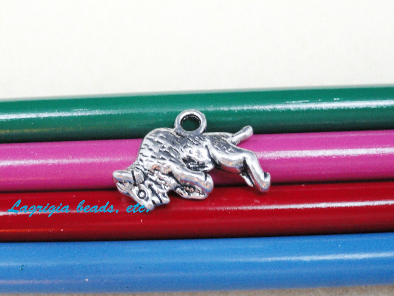10 Bison Pewter Anhänger Großhandel 10 Bison Pewter Anhänger Großhandel von LagrigiaBeadsEtc